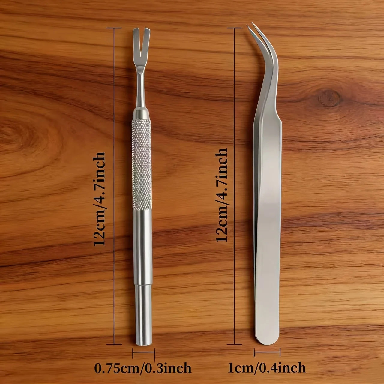 Ensemble de 2 fourchettes et pinces à tiques, fabriquées en acier inoxydable de qualité supérieure. Peut être stérilisé et réutilisé